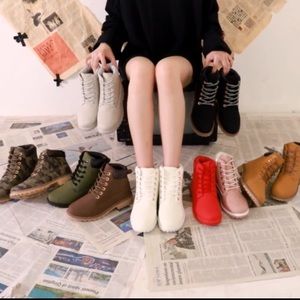 Winter Boots lace ups